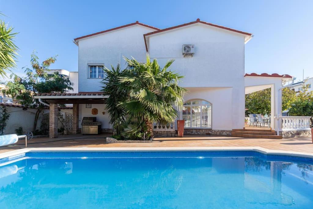 Sm21-Gran Casa De Vacaciones En La Playa, 4 Habitaciones, Climatizada, Piscina, Barbacoa Y Wifi Empuriabrava Exteriér fotografie